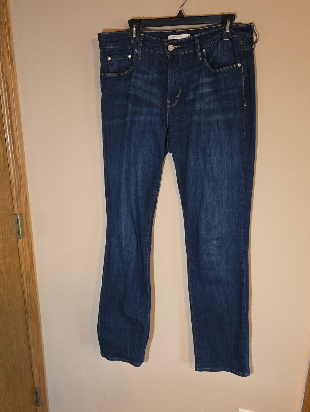 Women's Levi's Dark Wash Straight Leg Mid Rise Jeans Size 12